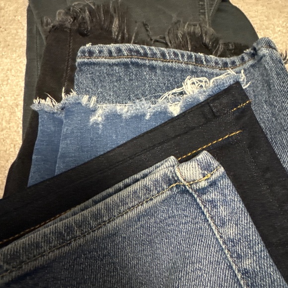 9 pairs of jeans - Picture 2 of 6